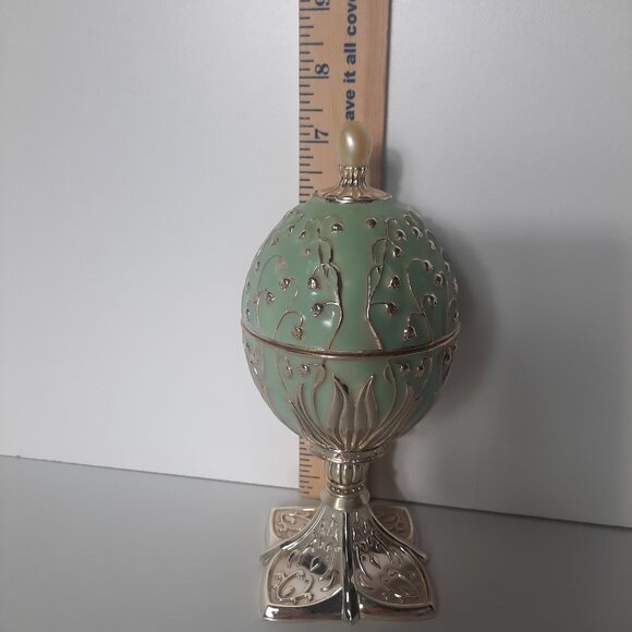 VTG 2002 Wallace Rotating Musical Easter Bunny Egg Enamel Silver Plated 7.5”Tall - Picture 4 of 8